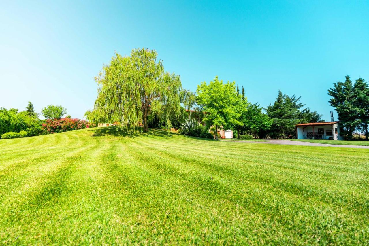 Villa Bougainvillea Епаноми Екстериор снимка