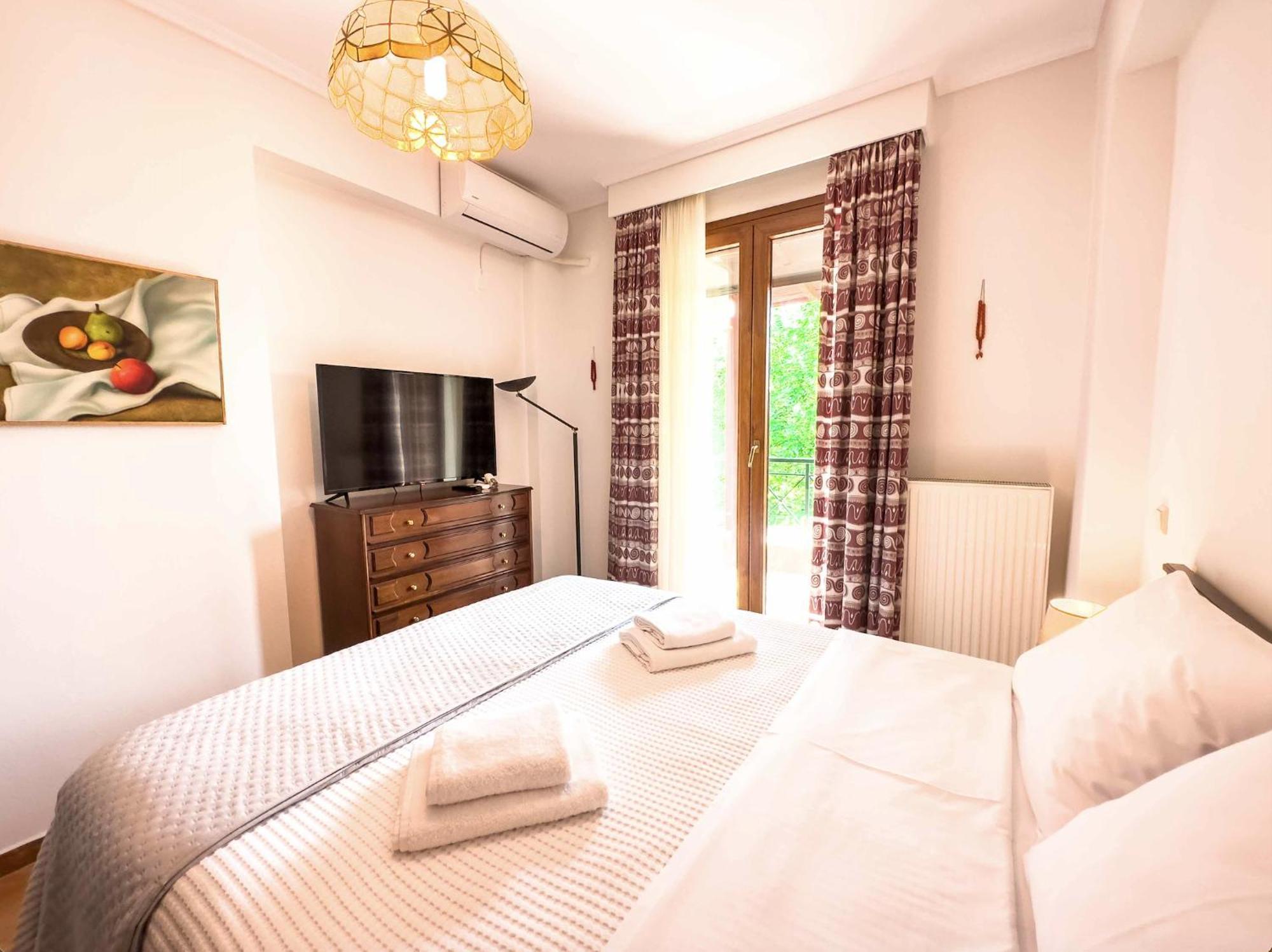 Villa Bougainvillea Епаноми Екстериор снимка