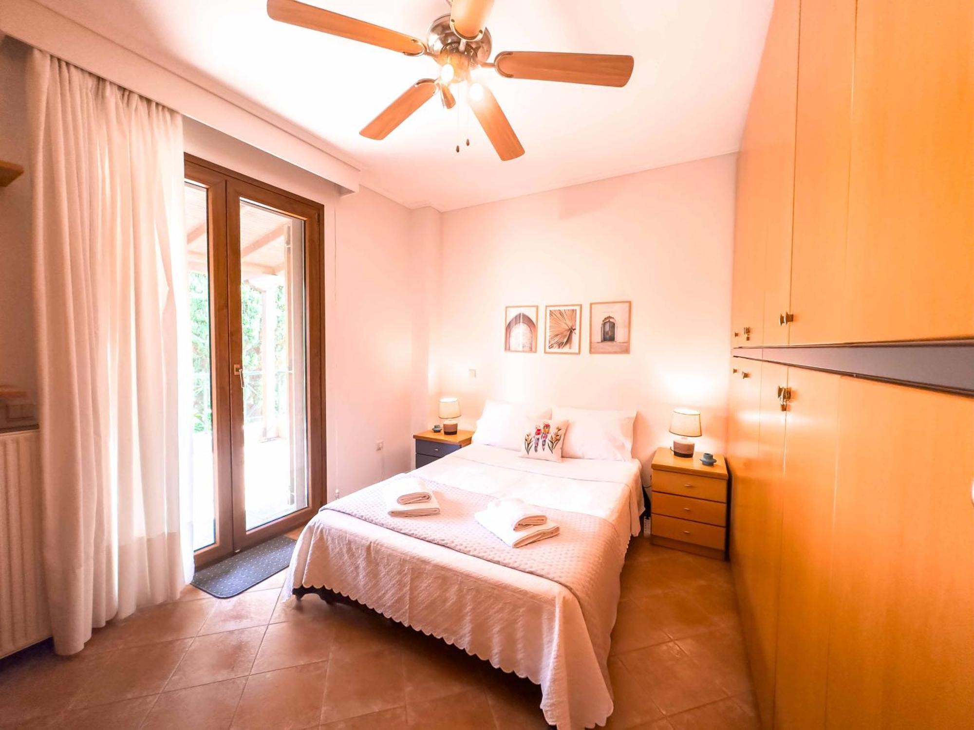 Villa Bougainvillea Епаноми Екстериор снимка