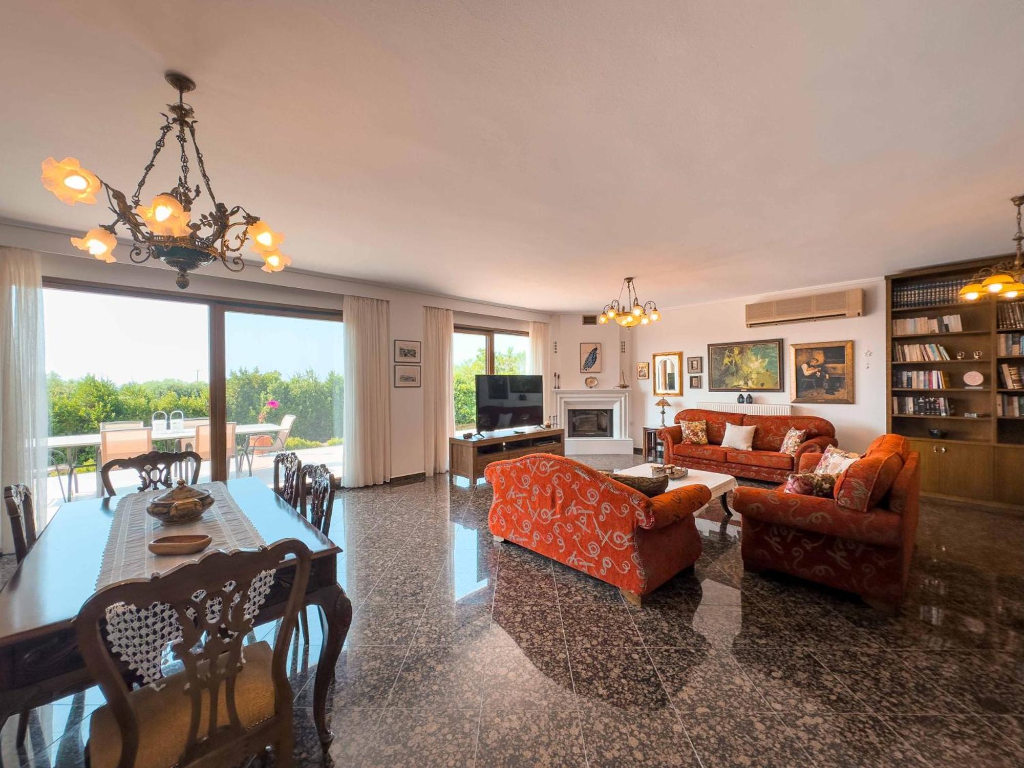 Villa Bougainvillea Епаноми Екстериор снимка
